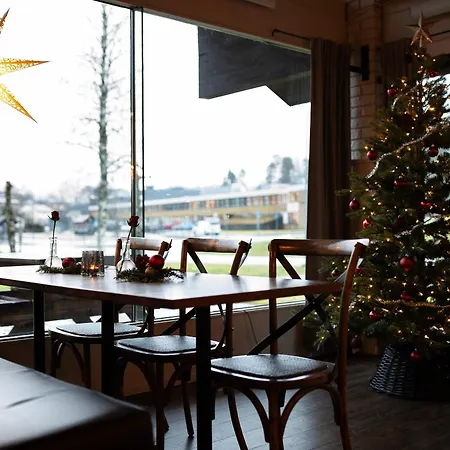 Elvehagen * Sande (Gaular)